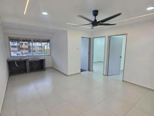 Selesa Jaya, Skudai 2R1B Freehold Flat | Fully Renovated