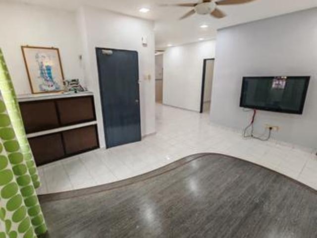Selesa Jaya Sri Awana Townhouse Renovated Partial Furnished For Sale
