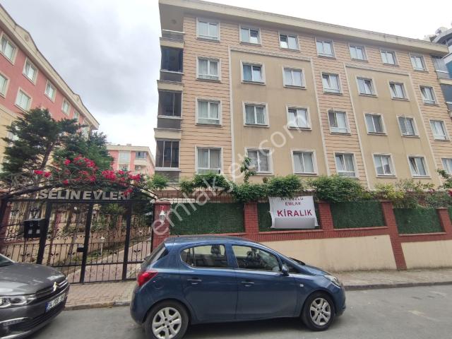 Selinevleri Sitede 2+1 Düz Giri