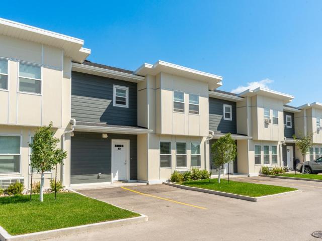 Selkirk Meadows Townhomes Three Bedroom 2.5 Bath [object Promise] for Rent