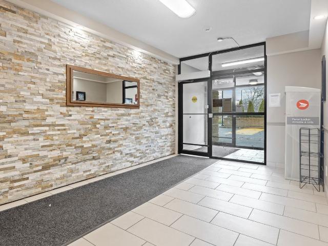 Selkirk 1 Bedroom Apartment for Rent at 16 Leroy Grant Dr, Kingston, ON K7K 6W5