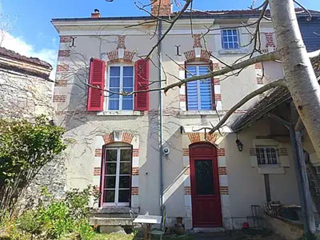 Selles sur Cher 41130 Achat / Vente maison 5 pièces t5 au dernier étage cave