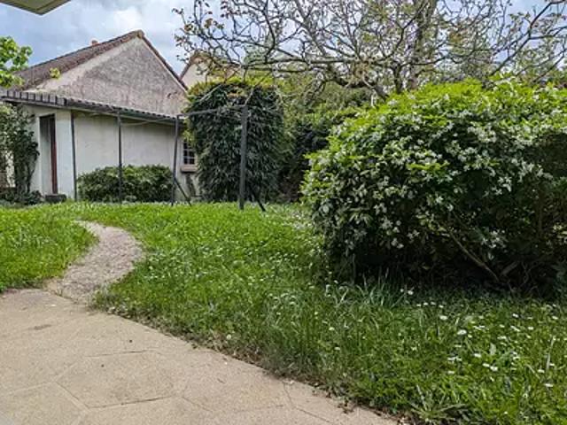 Selles sur Cher 41130 Achat / Vente maison 6 pièces t6 au dernier étage cave