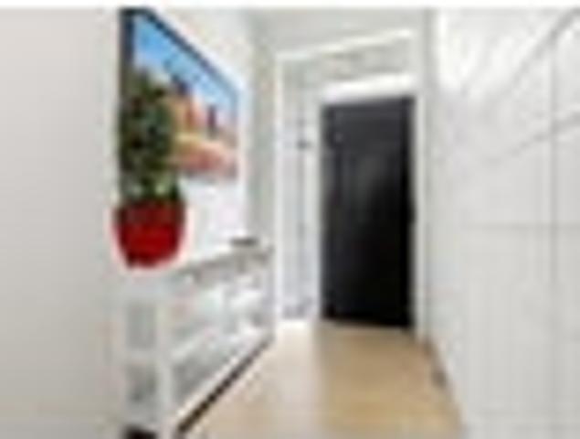 Selling NOW! Premiere Lifestyle, Budget Beauty