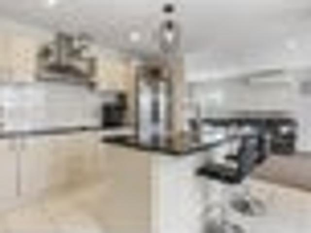 SELLING NOW! RANGI BRICK BEAUTY