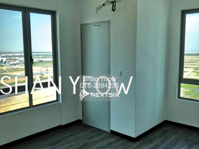 Selling below market value Fully furnished unit