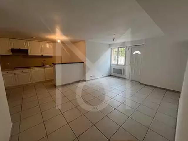 Septèmes les Vallons 13240 Location appartement 3 pièces t3