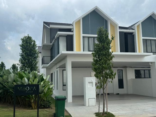 sepang corner lot 26x70 to 22x70 freehold