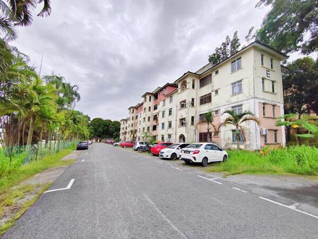 Sepang Kota warisan Apartment Prima next to KIP Mall