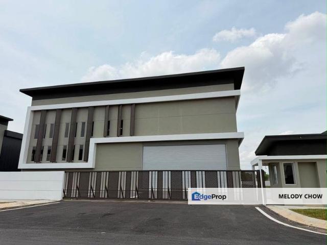 SEPANG SERENIA INDUSTRIAL PARK SEMI D FACTORY FOR RENT