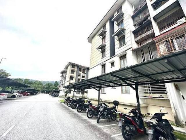 Sepang PANGSAPURI SINAR Salak Perdana Renovated Level 2 Guarded