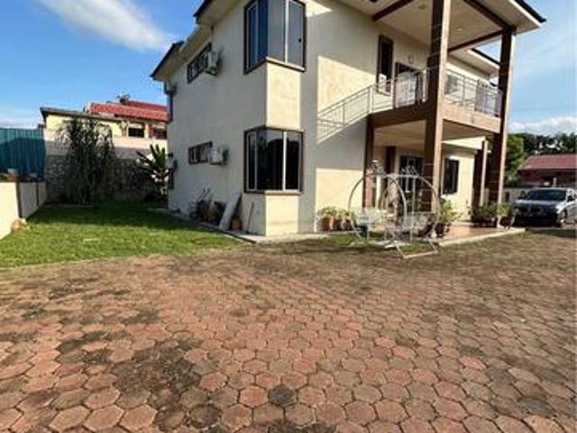 SepangLast Unit Freehold Renovated 6000sqftBungalow House Fast PM