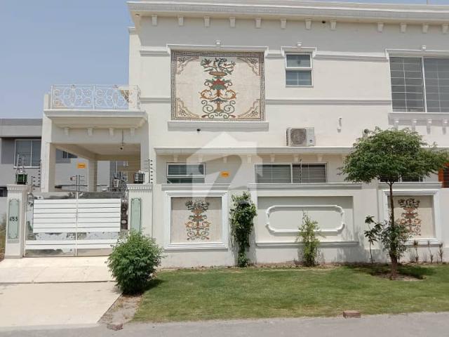 Separate Gate Corner 1 Kanal Upper Portion Available For Rent in DHA Phase 7 Block S