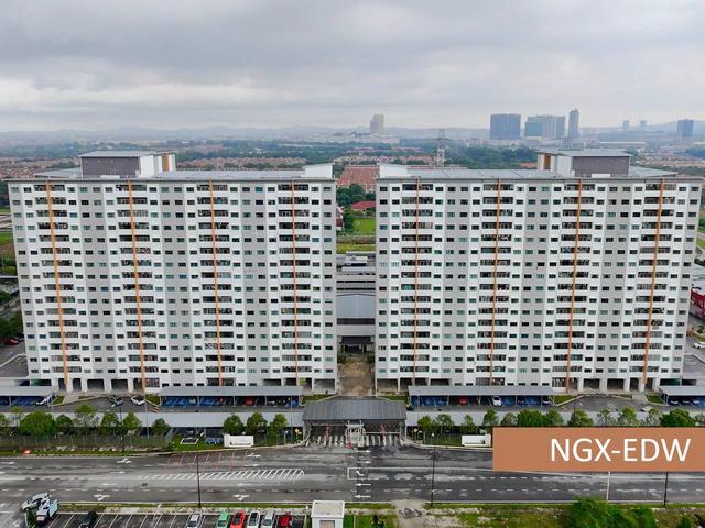 Seruling Apartment Bandar Bukit Raja 3B2R Furnished FOR RENT