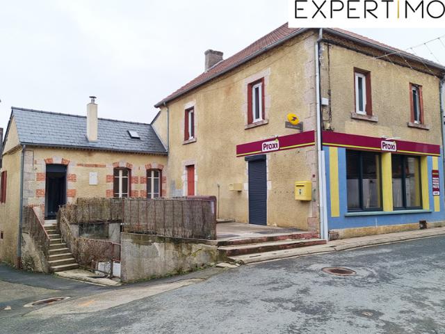 Servant, Maison de 168 m2 habitables avec cour et dépendance