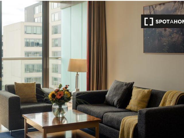 Serviced 1 Bedroom Apartment to Rent in Dublin 18