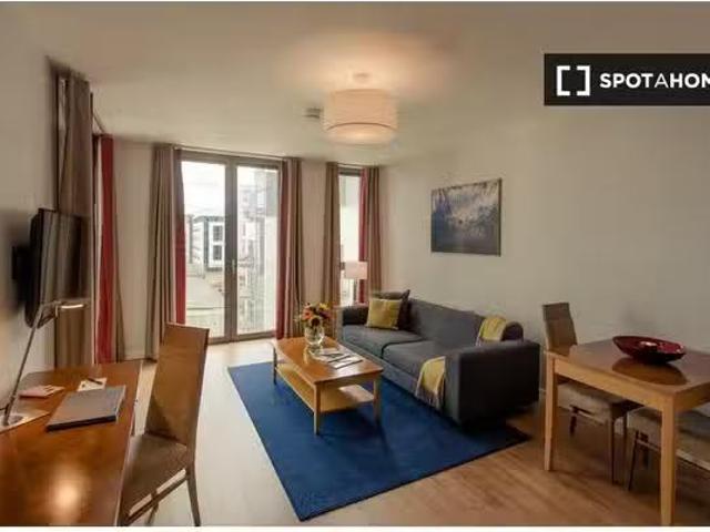 Serviced 1 Bedroom Apartment to Rent in Dublin 18