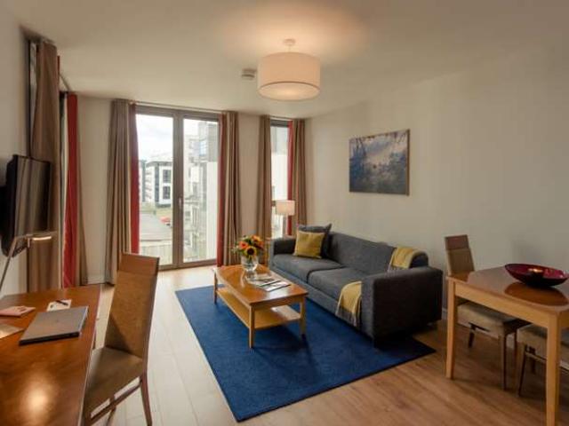 Serviced 1 Bedroom Apartment to Rent in Dublin 18