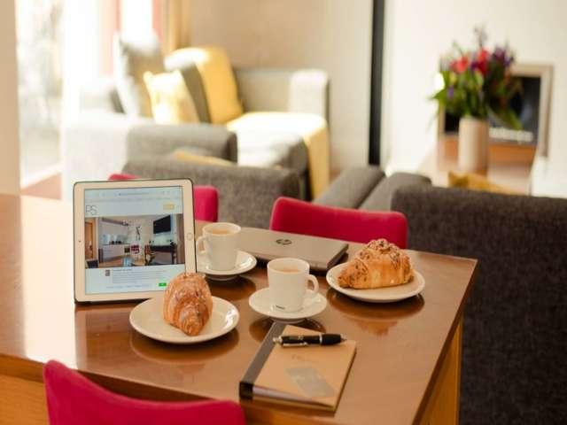 Serviced 1 Bedroom Apartment to Rent in Dublin 2