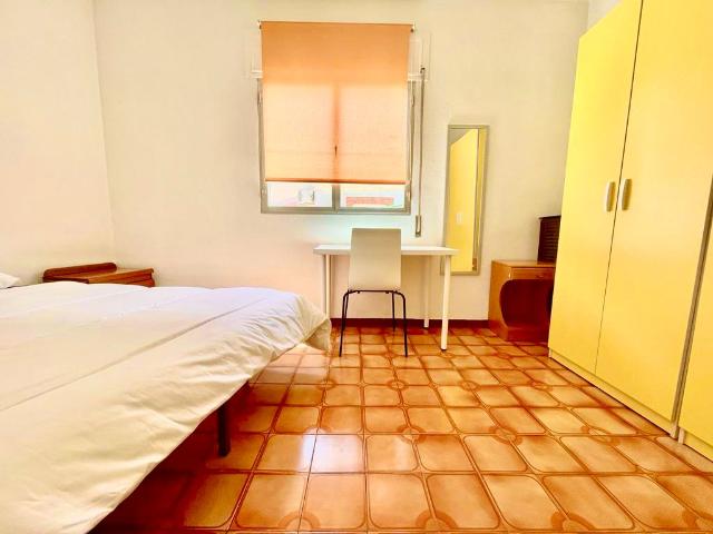 SERVICHECK ALQUILA HABITACION EN FRANCOS RODRIGUEZ!