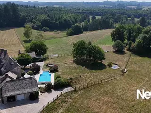 Servières le Château 19220 Achat / Vente maison 10 pièces t10 piscine jardin