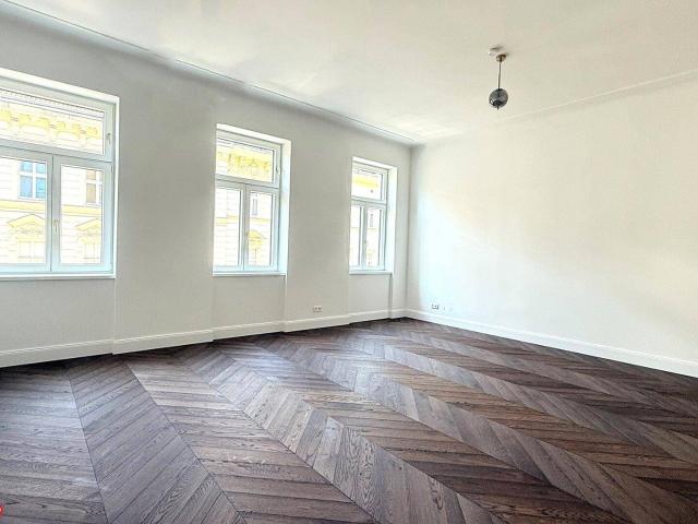 SERVITENVIERTEL ERSTBEZUG LETZER LIFTSTOCK HIGH END STILWOHNUNG 4 Zimmer 2 BÄDER RUHELAGE RENOVIERTES STILJUWEL OST/WESTLAGE