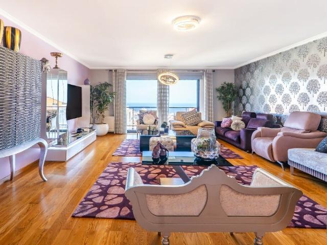 Ser Gaudí |Apartamento T4 | Funchal 198m² São Martinho