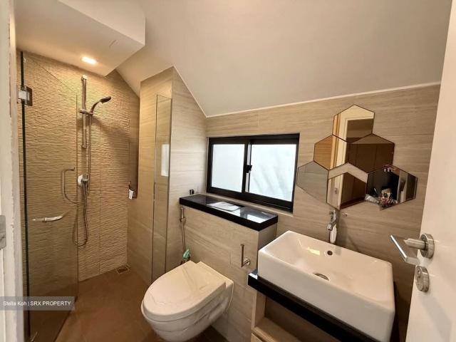 Serangoon Avenue 3 D19, Terrace