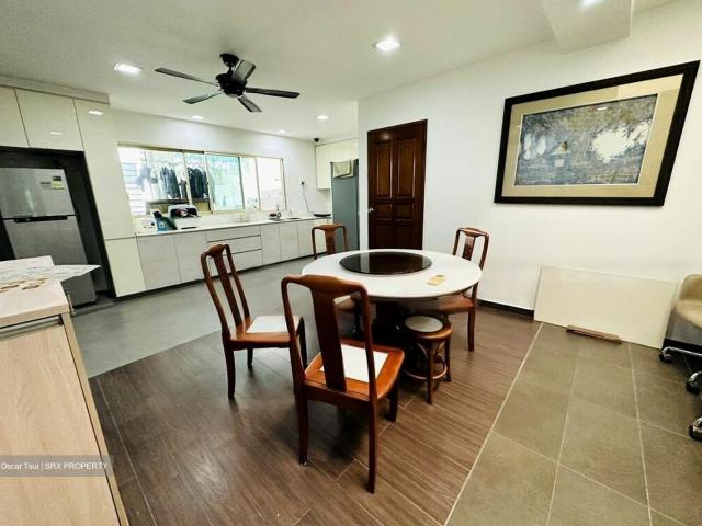 Serangoon Garden Estate D19, Terrace