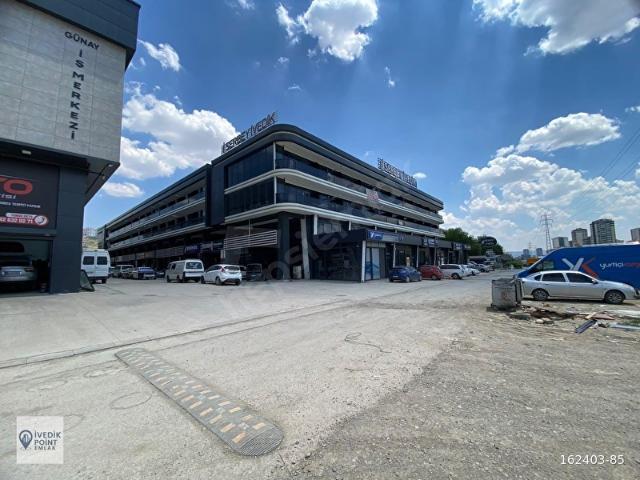 Serbey İş Merkezi'nde Balkonlu 47 m Prestijli Satılık Ofis