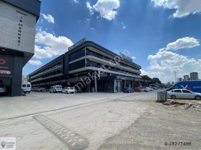 Serbey İş Merkezi'nde Balkonlu 47 M² Prestijli Satılık Ofis