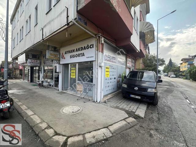 Serdıvan Yazlık Atatürk Caddesi Üzeri Kiralık Köşe Dükkan