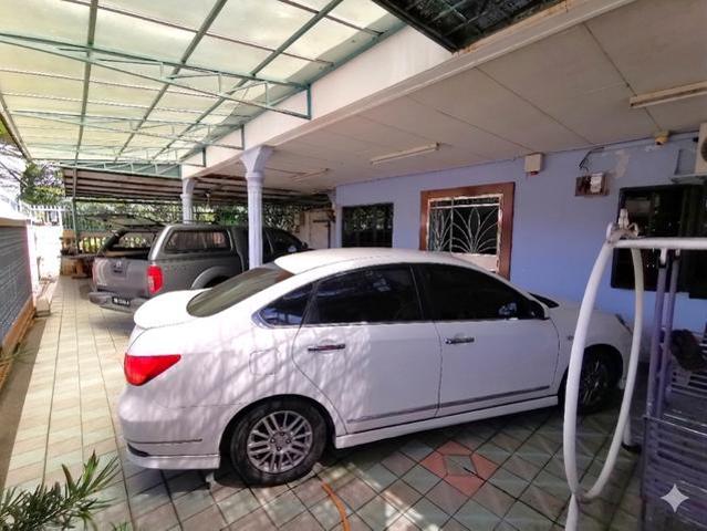 Serdang Raya Corner Lot Fully Extended Near MRT