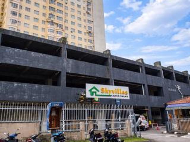 Serdang Skyvillas Apartment 3R2B 1 parking Non Bumi
