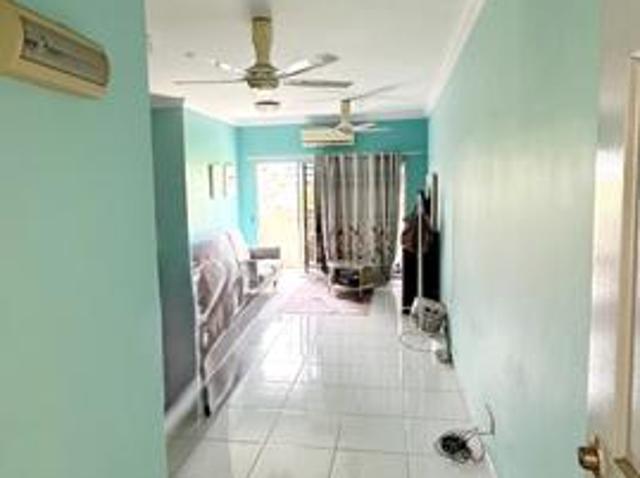 Villa Pavillion Freehold Corner unit