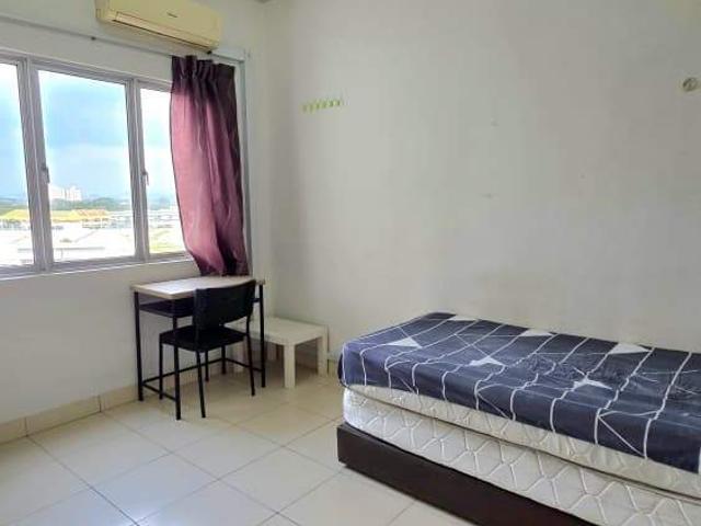 Serdang @ 4 rooms 3bathrooms