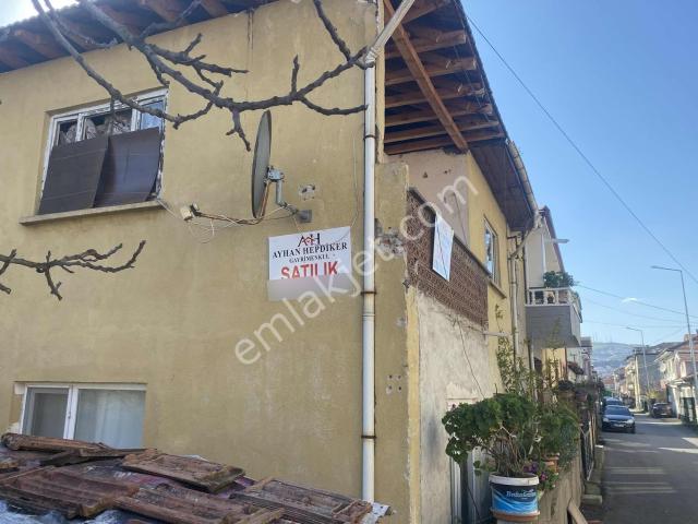 Serdivan Bahçelievler'de Köşe Konumlu 258.7 M² Konut İmarlı Arsa
