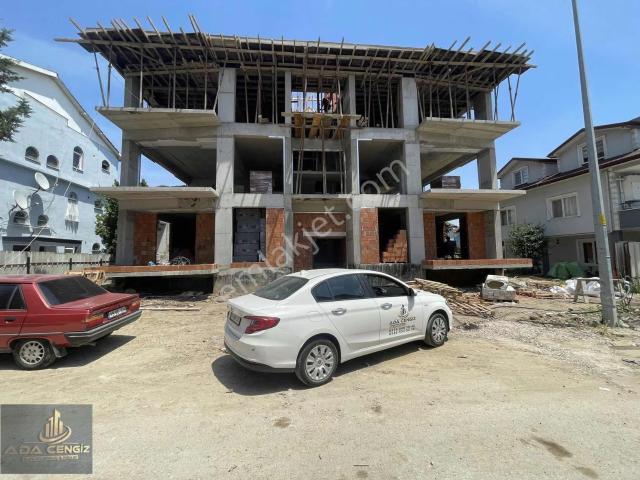 Serdivan Köprübaşı Mah 2+1 105 M2 Ebeveyn Banyolu Lüks Daireler
