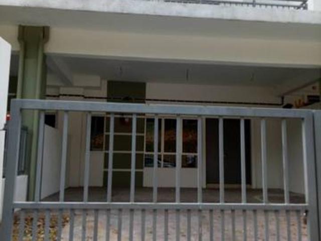 Seremban 2 Double Storey House For Rent