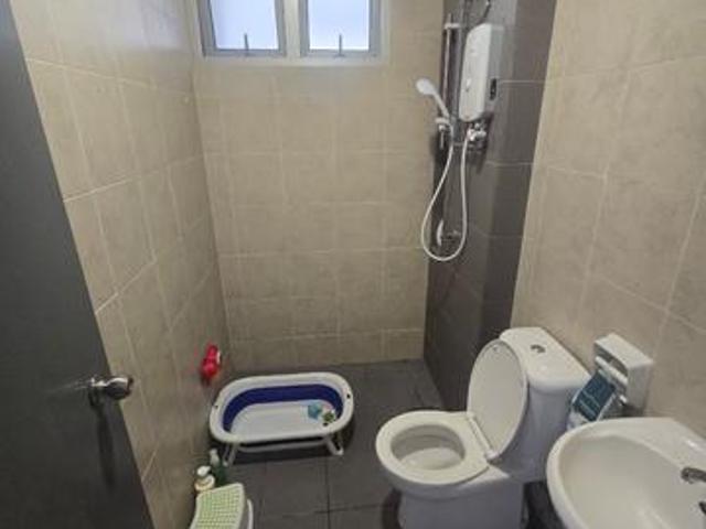 Seremban 2 Kalista 3 bedrooms 2unit New Furnished