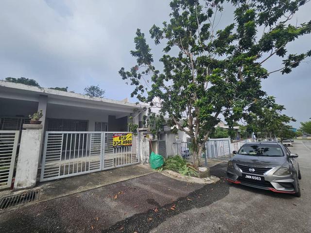Seremban 3 Nearby UiTM Partial Furnished Own Stay or Rented Out