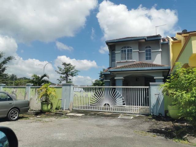 Seremban 3 Corner Lot Double Storey House for sales