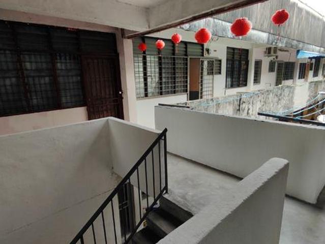 FREEHOLD Seremban Flat Rumah Pangsa Taman Bunga Blossom