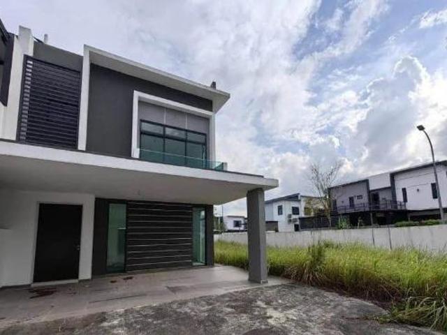 Seremban Corner lot 28 x 70 FULL LOAN 1900