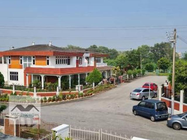 Seremban Garden Renovated 2 Storey Terraced Rahang For Sale