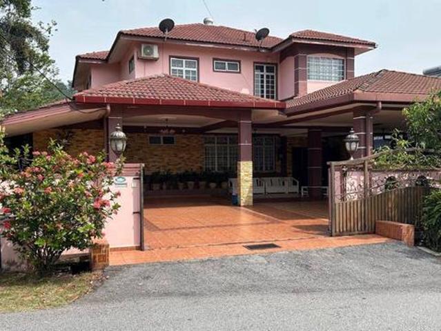 SerembanRasah KemayanBungalowFREEHOLDRENOVATED9 ROOMSOPEN TITLE