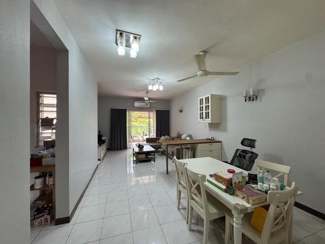 Seri Maya Partially Furnished 1300sqft