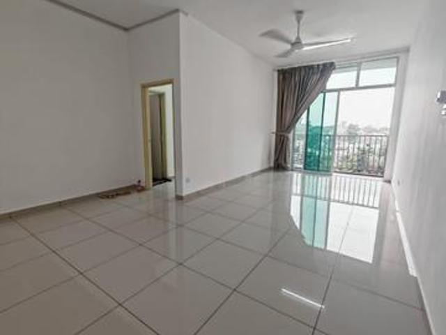 Seri Molek Perdana Apartment 3 Bedrooms 2 Bathrooms Partial Furnis