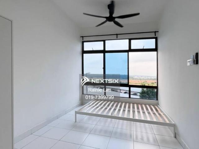 Seri Austin Residence Luxury Apartment