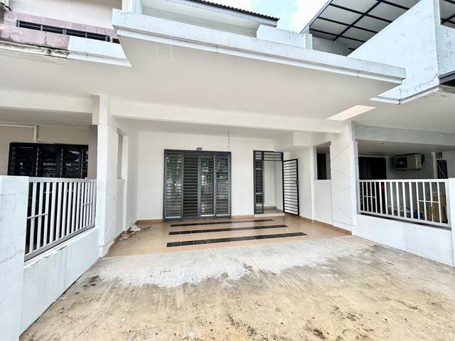 Seri AustinDouble Storey Terrace4Bed3BathUnblcok ViewGood Condi